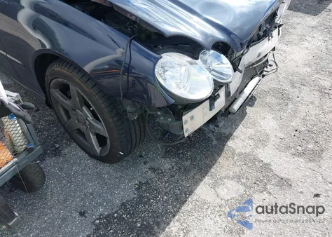 2006 Mercedes-Benz Clk 500 из США, поврежденный, VIN WDBTK75G66T071327